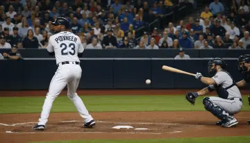 Raleigh's Three-Homer Night Powers Mariners Past Phillies